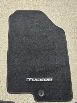 2022-2025 Original OEM HYUNDAI TUSCON Floor Matts Front & Rear Mint Cond
