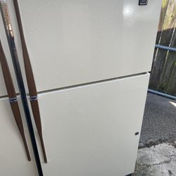 GE refrigerator/freezers $250 each like new warranty