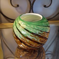 Art Glass Vase 