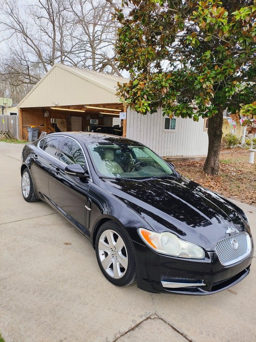 2010 Jaguar XF