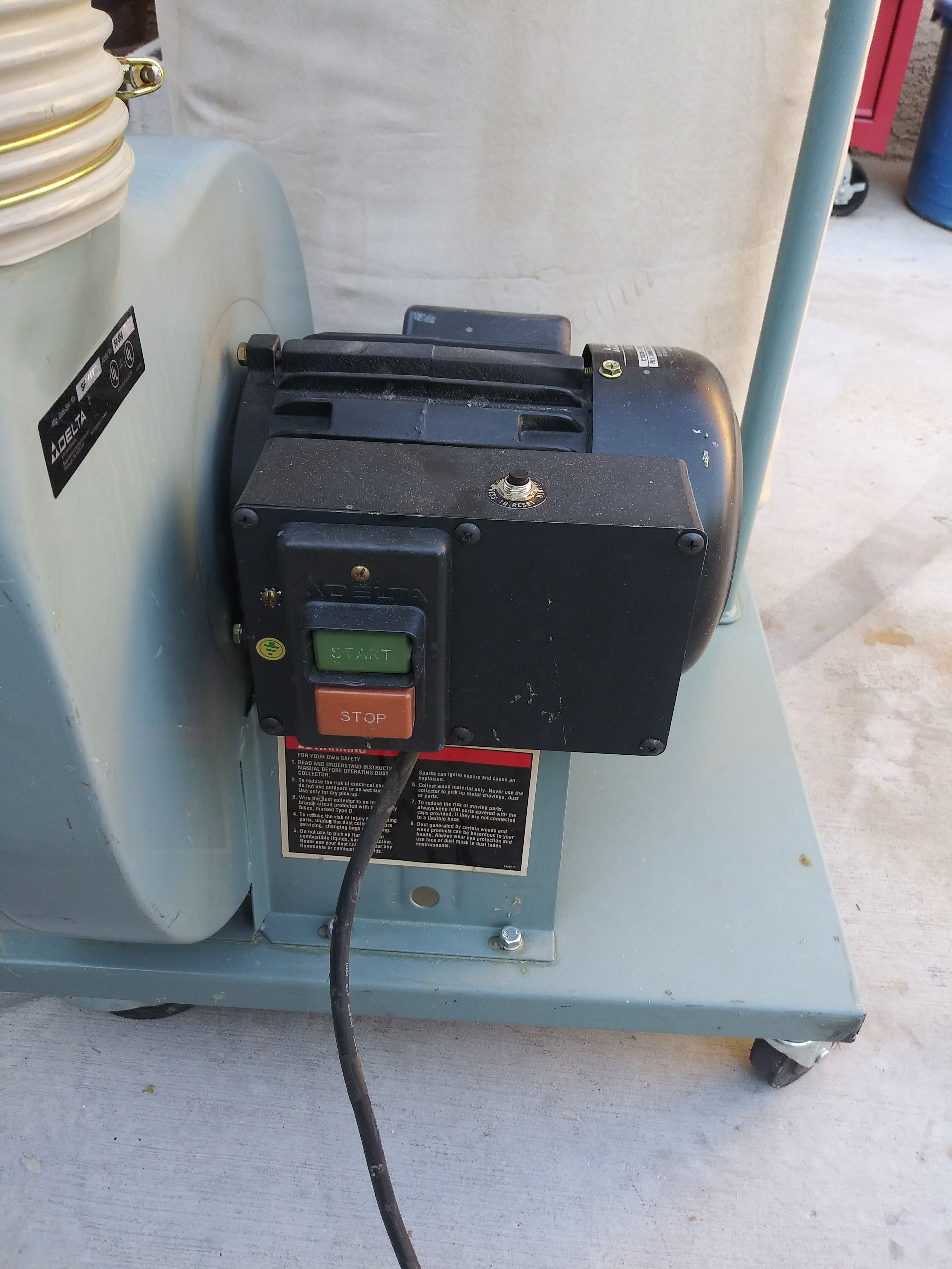 DELTA 50850 11/2Horsepower 1200 CFM Vertical Bag Dust Collector, 115Volt 1Phase for Sale in