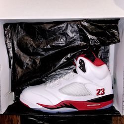 Brand New Jordan 5 Retro “Fire Red Black Tongue” (2025) Mens Size 13