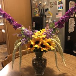 Beautiful Faux Sunflower Decor With Vase