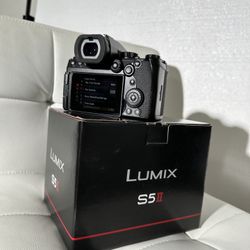 LUMIX S5II  ( Body Only ) 