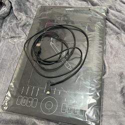 Brand New wacom tablet intuos 5 touch Pad Only. No Pen 