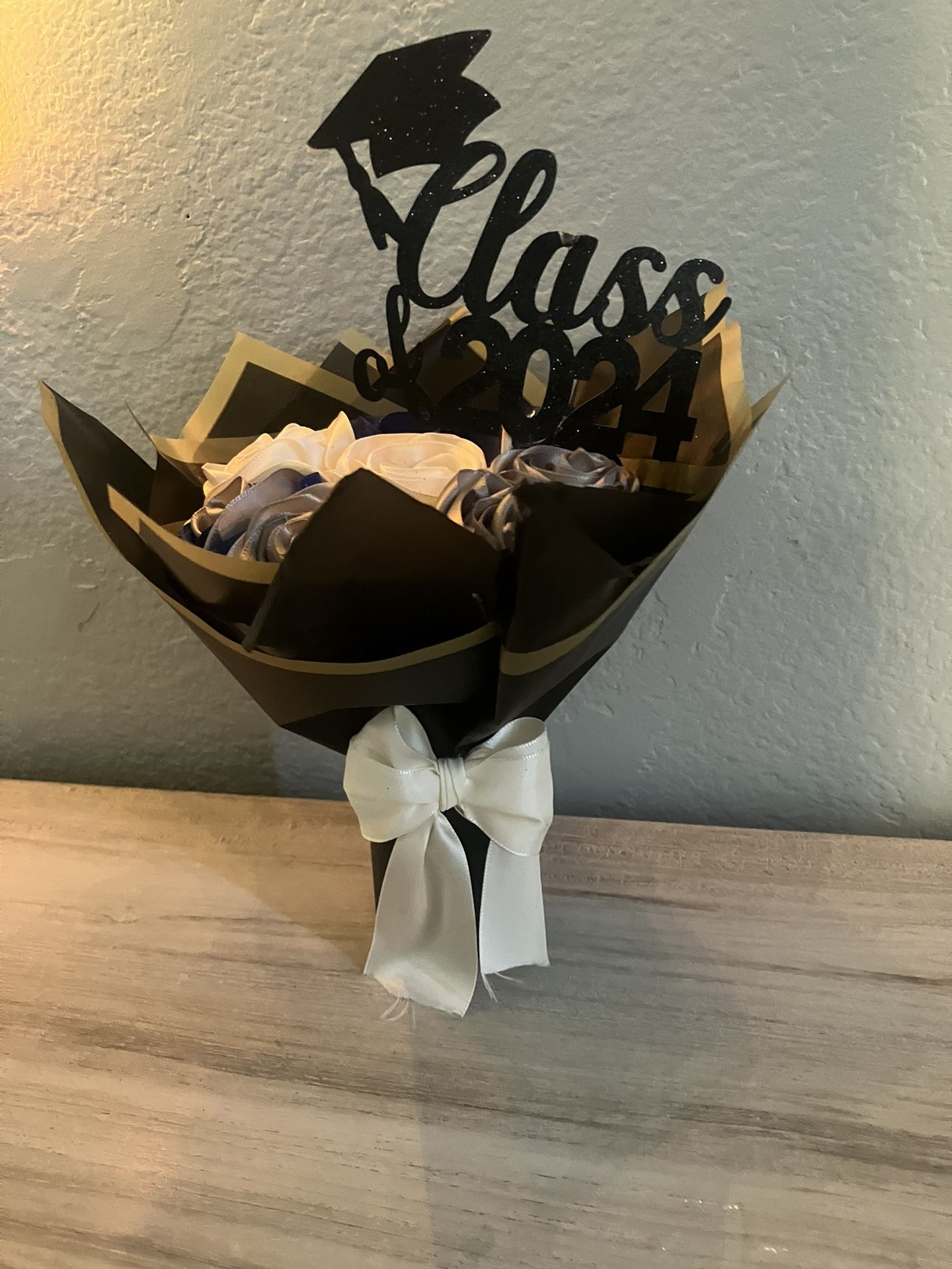 Eternal Roses bouquet Mini Total Of 8 Roses Graduation Roses