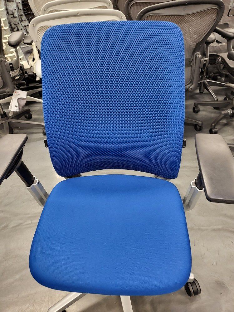 Rarely Used Steelcase Amia Chair