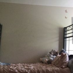 twin bunk bed 