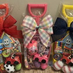 Mickey & Minnie Easter Shovels