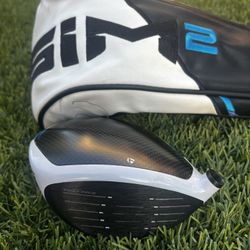 Taylormade Sim 2 9 Degreet Driver Head Only w/ headcover