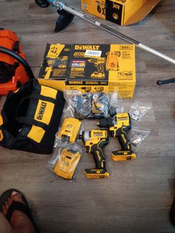 DeWalt Atomic 20V Brushless 2-Tool Combo Kit