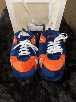 $25 Chicago Bears Size 4-9 Kids/adult comes With FREE GIFT