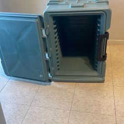Thermal boxes for transporting hot food
