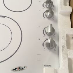 WHITE MAYTAG 30 inch COOK TOP NEW