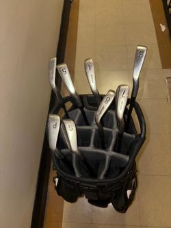 This is a Callaway ORG 14 Cart  BAG the bag has been used 3 times and is practically like new, 8 clubs number 3-4-5-6-7-8-S-P let's avoid asking for t