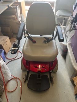 Electric chair works great with charger