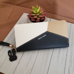 Women Wallet - Brand New!!