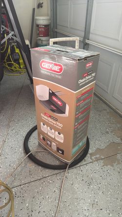 Genie Chain Drive 750, Garage door opener