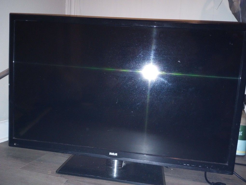 30 Inch RCA Tv