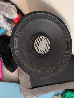 18" Eminence. Subwoofer 