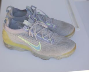 Nike Air VaporMax Flyknit Sneakers