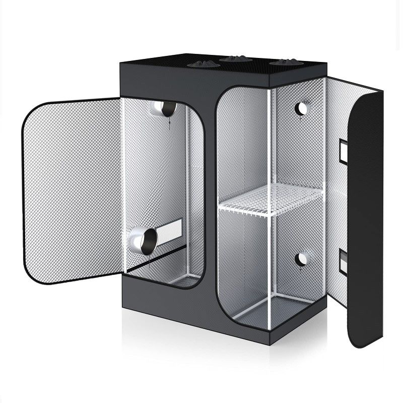 Used Complete Grow tent kit, W/ lights, ventilation, nets and more, all in good condition