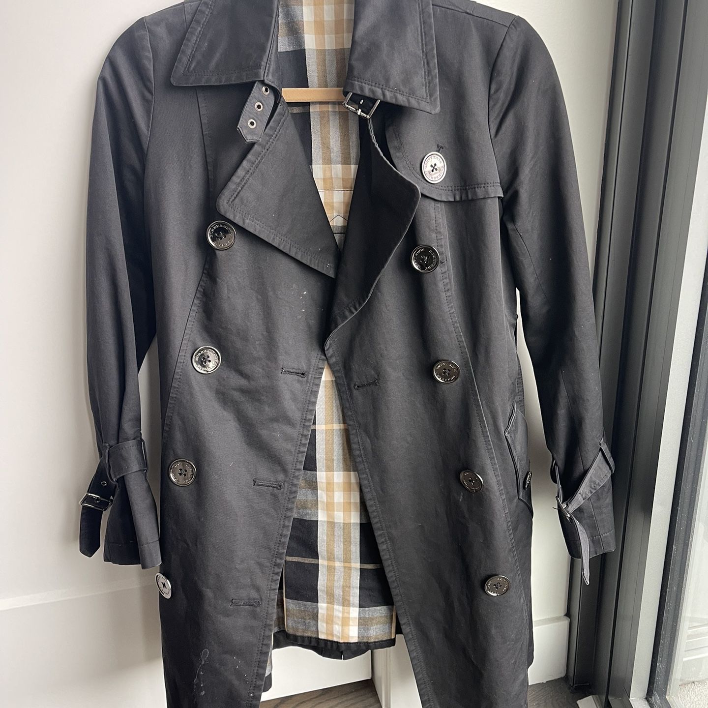 Burberry Jacket Women's S/M for Sale in West Hollywood, CA - OfferUp