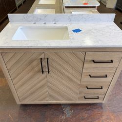 Huckleberry 42 in. Single Sink Weathered Tan Bath Vanity with White Engineered Marble Top