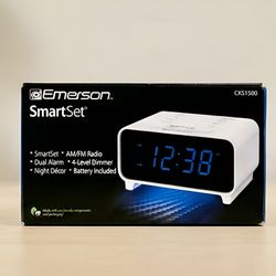 Emerson SmartSet Alarm Clock Radio CKS1500 LED Dual Alarm New