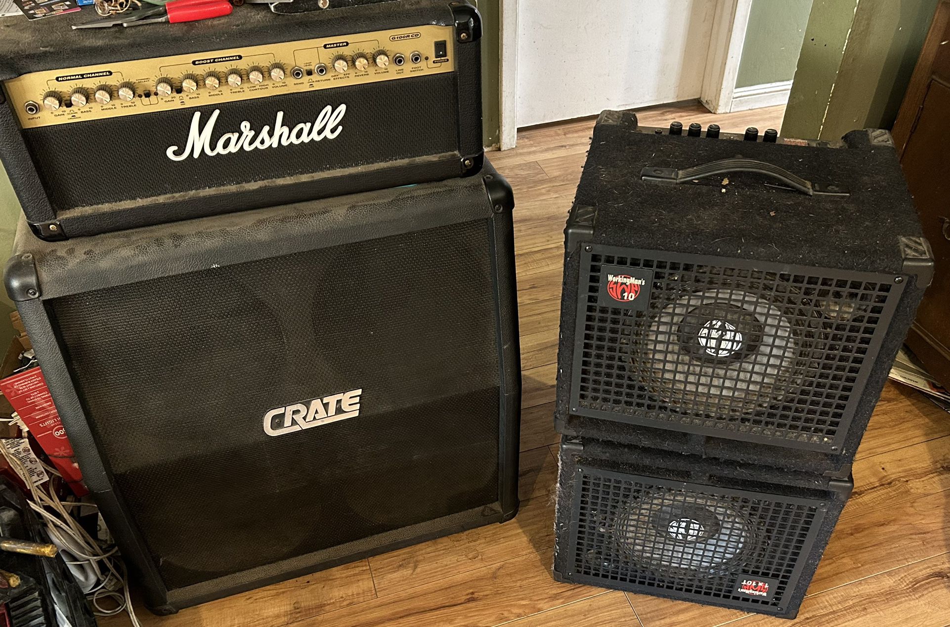 Amp’s Bass And Guitar 