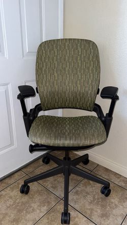 Steelcase Leap V2 Fully Loaded Office Chair