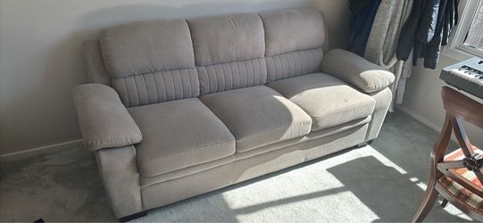 Free Couch - Excelsior