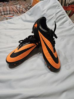 2013 - Rare Original- Nike Hypervenom Phelon FG Soccer Cleat. Size 6