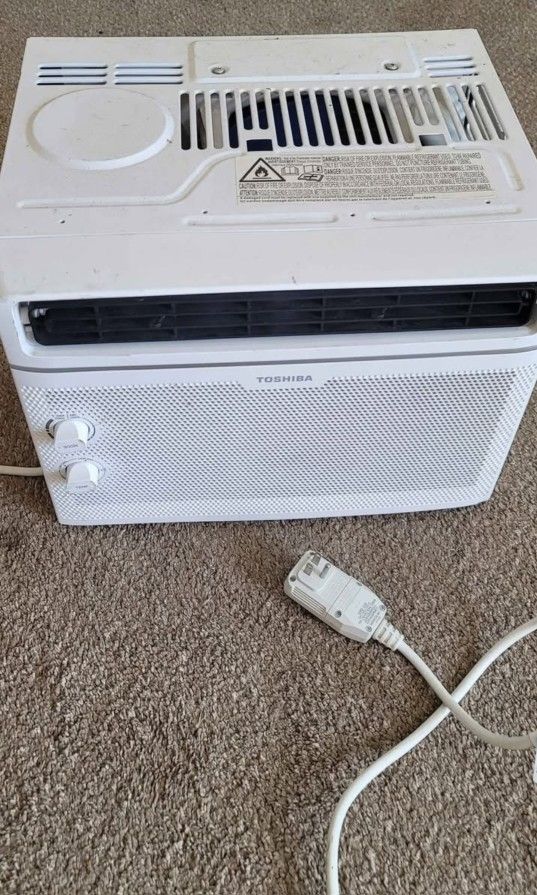 Toshiba window conditioner in good condition. Used.