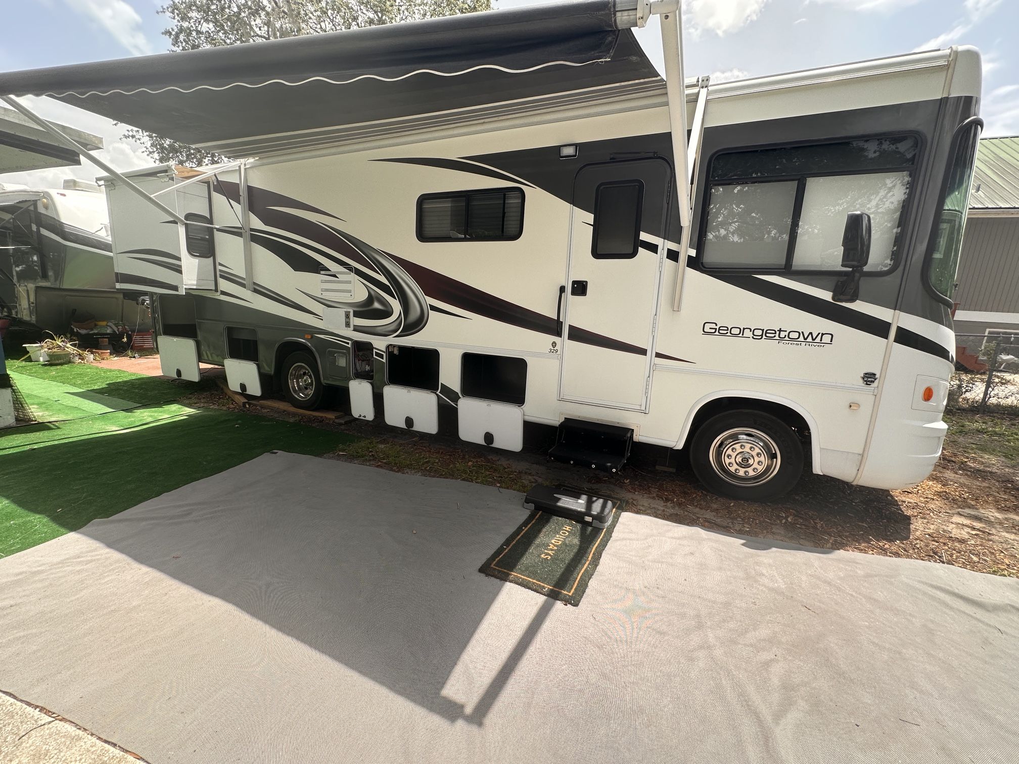 2012 Forest River Georgetown Georgetown 329DS