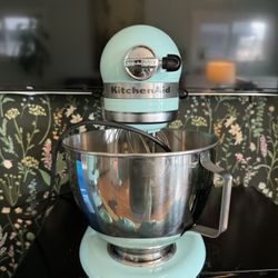 Kitchen Aid Mixer 5qt In Mint (ice Blue)