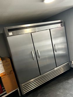 Ikon series commercial Refrigerator