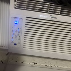 AIR CONDITIONER 