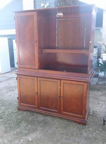 Desk hutch