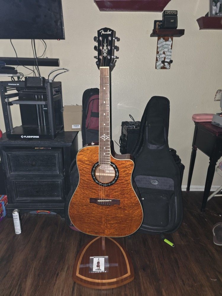 Fender T-Bucket Acoustic/Electric Guitar + Accessories