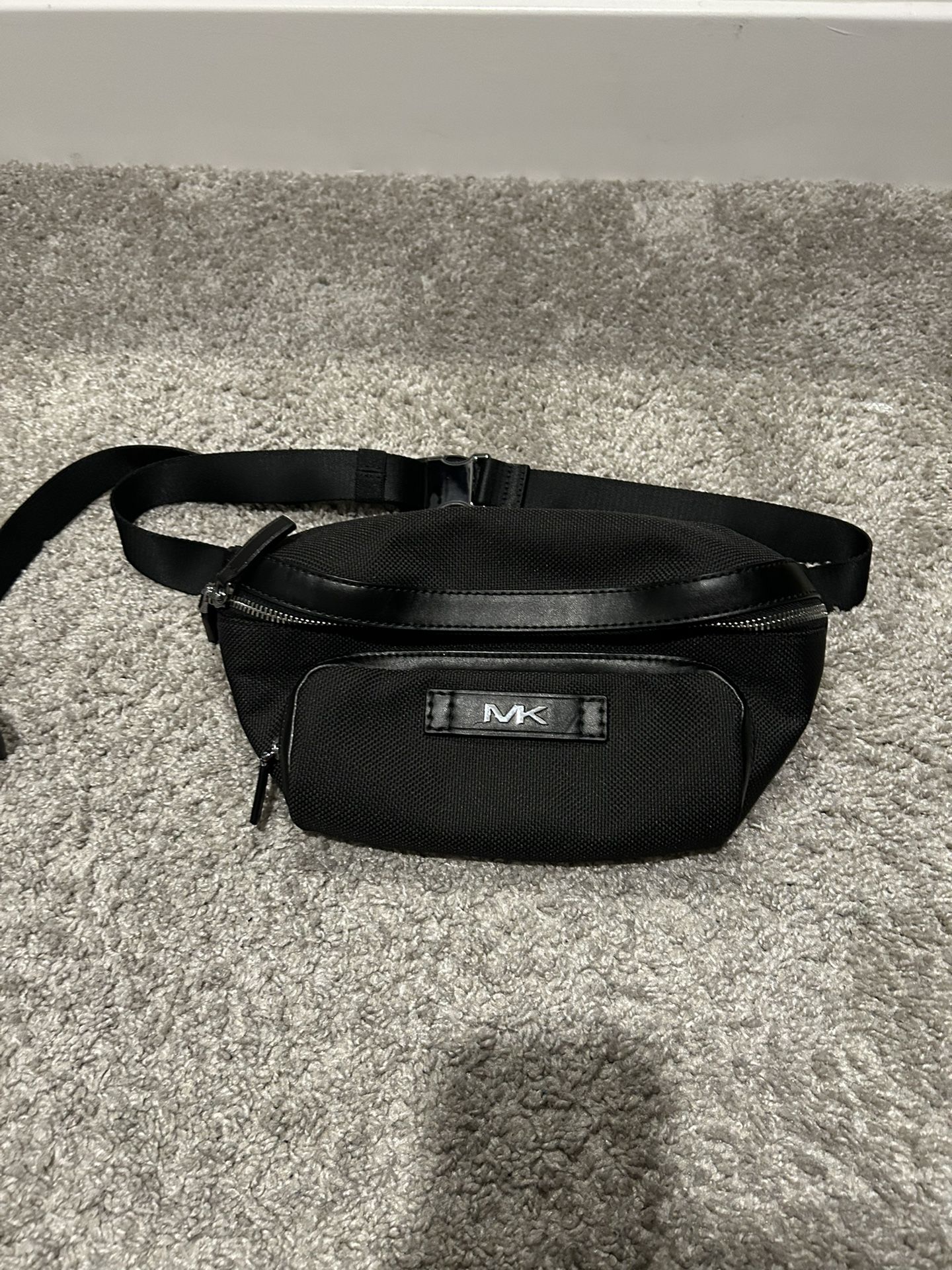 Micheal Kors Fanny Bag 