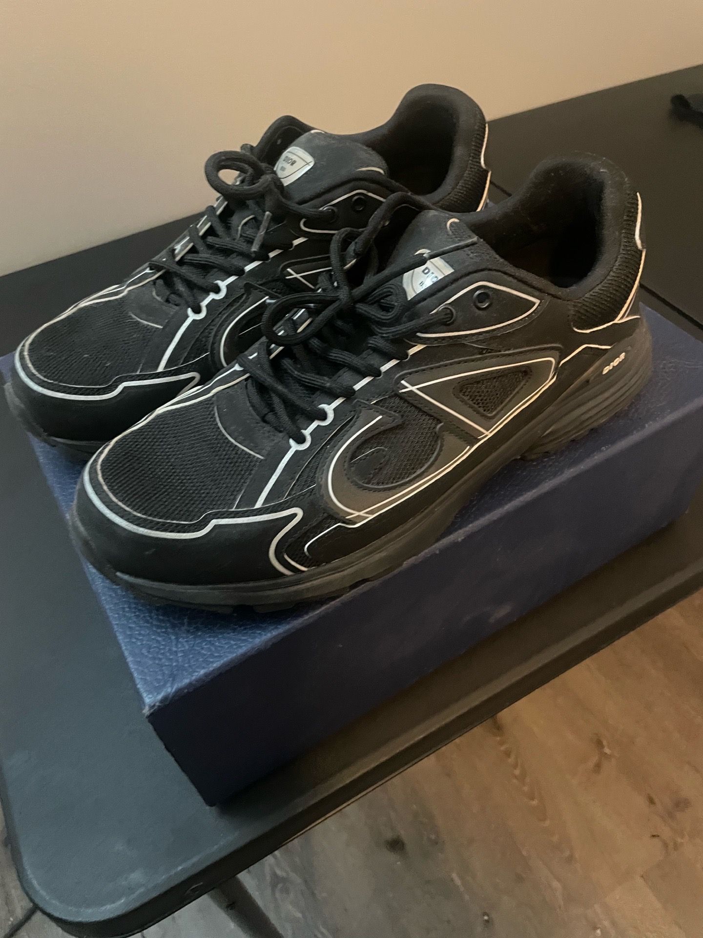 Dior B30