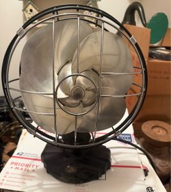 Vintage Metal Blade Desk Fan
