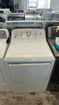 White Electric Dryer with Large Capacity