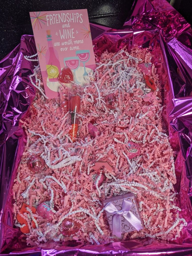 Valentine / San Valentín / Galentine Day Gifts