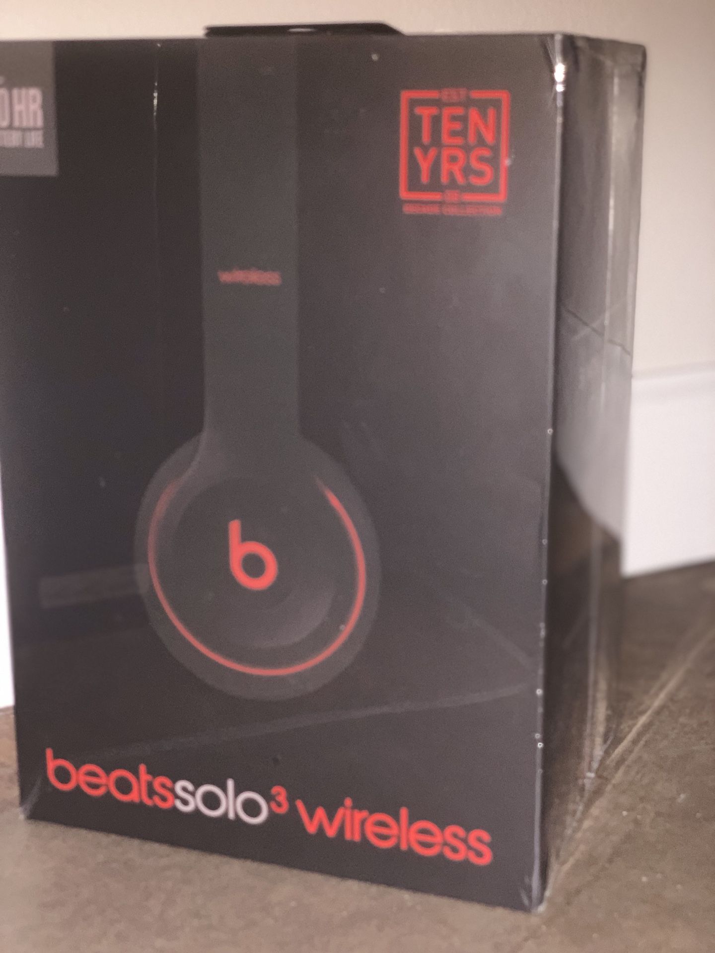 Apple Beats Solo 3 Wireless 10 Years Special Edition Headphones