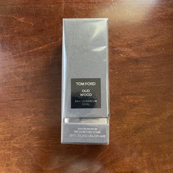 Tom Form Oud Wood 