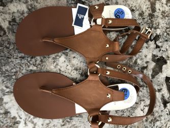 Vince Camuto sandals size 6 1/2 New