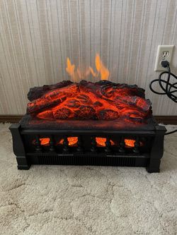 Nearly New Electric Fireplace Log Unit With Heater And Remote Control 
