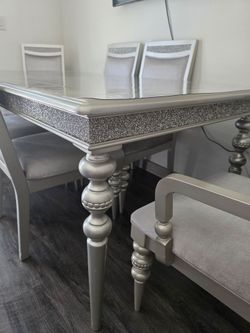 Dining table Silver whit 6 chairs